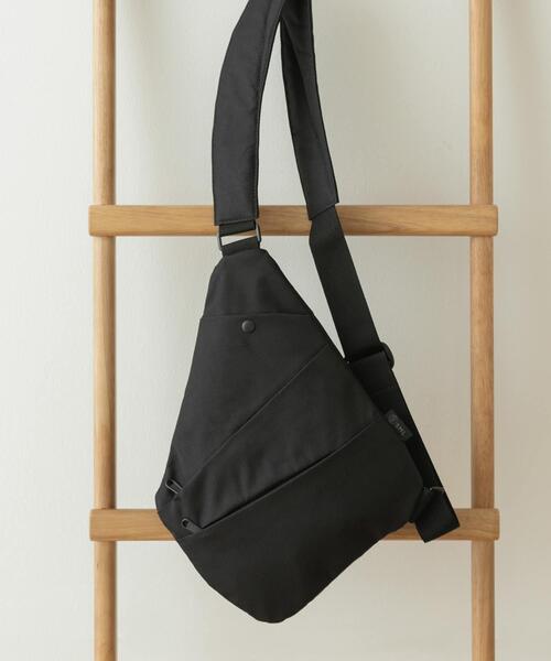 SML（エスエムエル）の「『別注』SML×DOORS　ボディバッグ（ショルダーバッグ・メンズ・チャコールグレー/ブラック・-）」の5枚目の写真