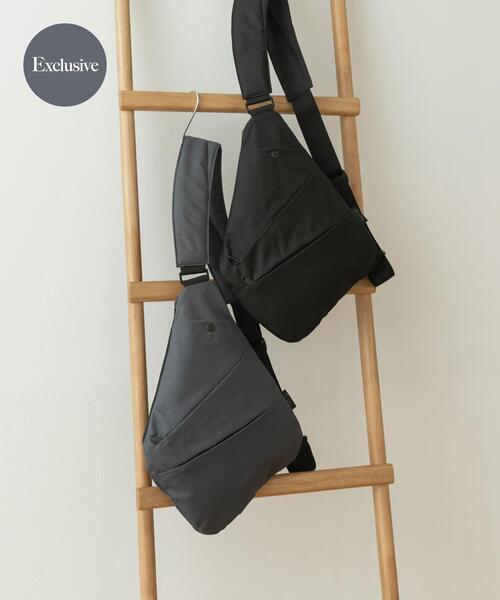 SML（エスエムエル）の「『別注』SML×DOORS　ボディバッグ（ショルダーバッグ・メンズ・チャコールグレー/ブラック・-）」の6枚目の写真