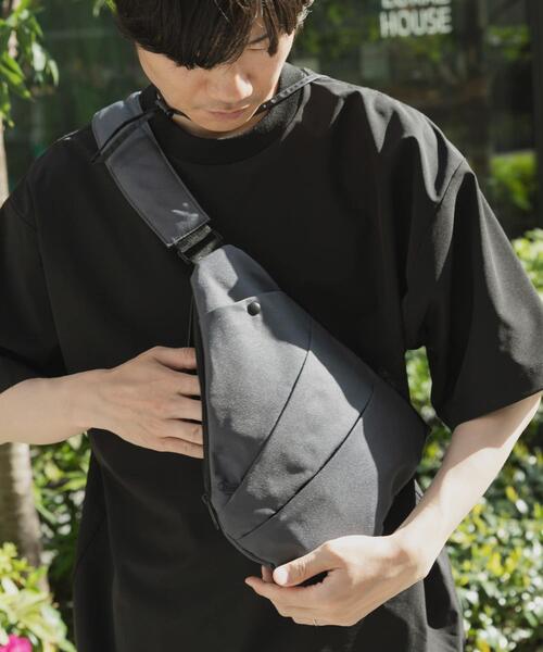 SML（エスエムエル）の「『別注』SML×DOORS　ボディバッグ（ショルダーバッグ・メンズ・チャコールグレー/ブラック・-）」の15枚目の写真