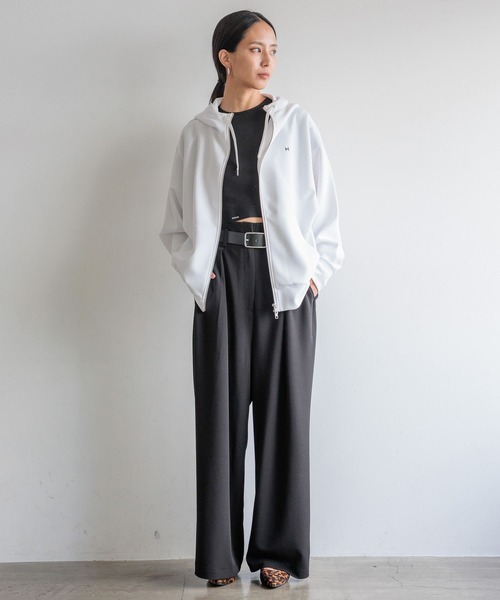 HEREIAM（ヘレイアム）の「【HEREIAM MEN】ミラーロゴパーカー（パーカー・メンズ・ブラック/グレー/ホワイト・LARGE/MEDIUM）」の8枚目の写真