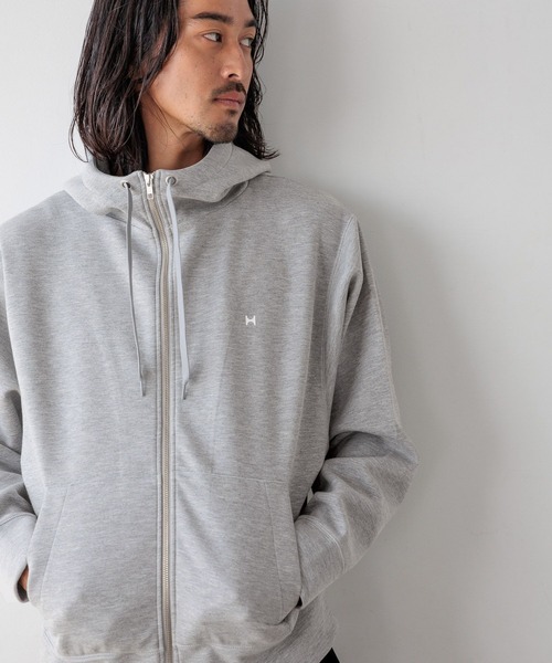 HEREIAM（ヘレイアム）の「【HEREIAM MEN】ミラーロゴパーカー（パーカー・メンズ・ブラック/グレー/ホワイト・LARGE/MEDIUM）」の15枚目の写真