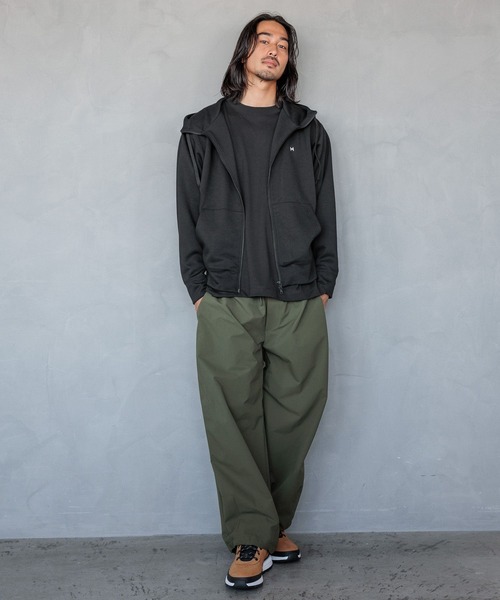 HEREIAM（ヘレイアム）の「【HEREIAM MEN】ミラーロゴパーカー（パーカー・メンズ・ブラック/グレー/ホワイト・LARGE/MEDIUM）」の17枚目の写真