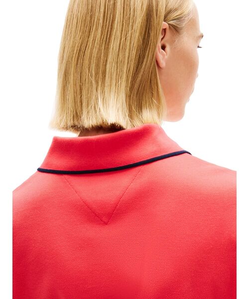 tommy jeans(トミー ジーンズ)の「クロップドバッジショートスリーブポロシャツ(ポロシャツ・レディース・ネイビー/レッド/ホワイト・SMALL/MEDIUM/X-SMALL)」の15枚目の写真