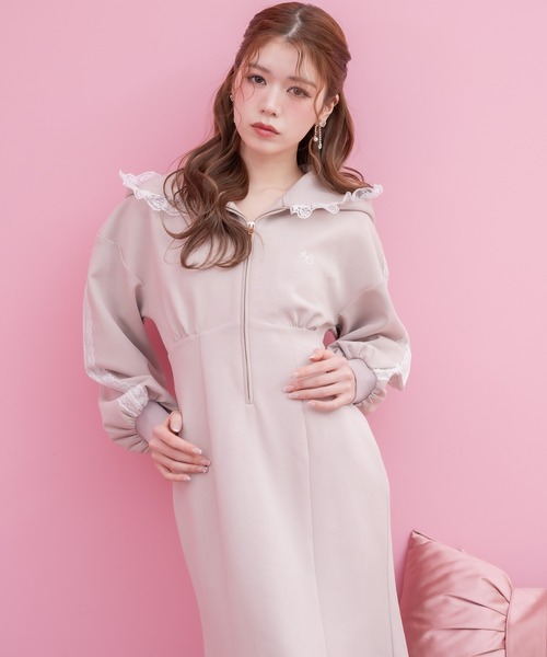 クチュールバイロジータ 刺繍入りベージュシフォンロングワンピース セール】レースラインスウエットロングワンピース（ワンピース