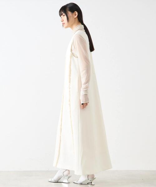 SOFFITTO（ソフィット）の「麻調深Vネックフリンジストレッチワンピース（ワンピース・レディース・ブラック/アイボリー・M/S）」の6枚目の写真