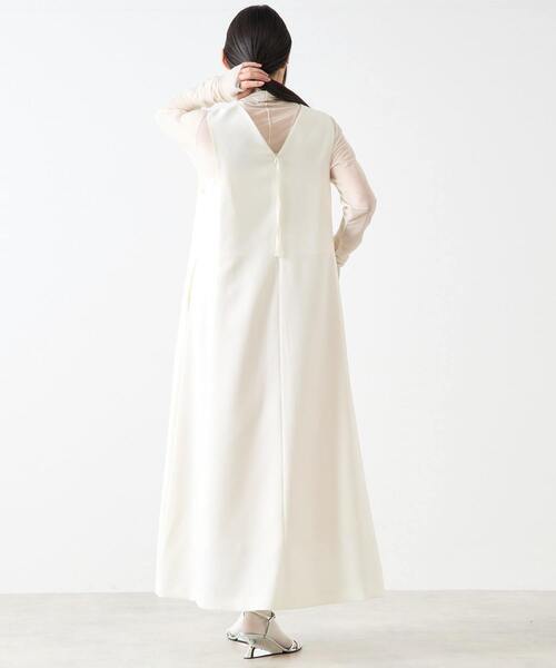 SOFFITTO（ソフィット）の「麻調深Vネックフリンジストレッチワンピース（ワンピース・レディース・ブラック/アイボリー・M/S）」の7枚目の写真