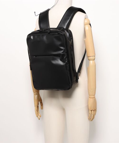 ビジネスリュック ガジエタブルWR2 A4サイズ収納 13.3inchPC収納 68661