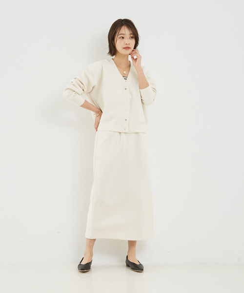 abahouse mavie(アバハウスマヴィ)の「【セットアップ対応】シルキーダンボールスウェットカーディガン/トレーナー/春服(カーディガン/ボレロ・レディース・スミクロ/グレー系その他/イエロー/オフホワイト・フリー)」の22枚目の写真