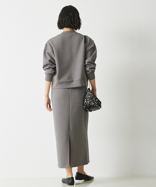 abahouse mavie(アバハウスマヴィ)の「【セットアップ対応】シルキーダンボールスウェットカーディガン/トレーナー/春服(カーディガン/ボレロ・レディース・スミクロ/グレー系その他/イエロー/オフホワイト・フリー)」の5枚目の写真