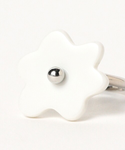 BEAMS BOY(ビームスボーイ)の「ATOLASOLAS / 2set ring(リング・レディース・ブラック/ホワイト・ONE SIZE)」の5枚目の写真