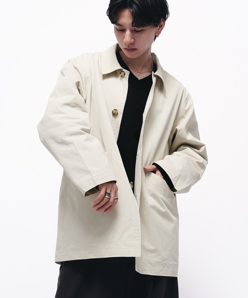 Adoon plain(アドーンプレーン)の「TWILL DART HALF COAT / ツイルダーツハーフコート/ブルゾン(ダウンジャケット/コート・メンズ・ライトカーキ/アイボリー・MEDIUM/LARGE)」の10枚目の写真