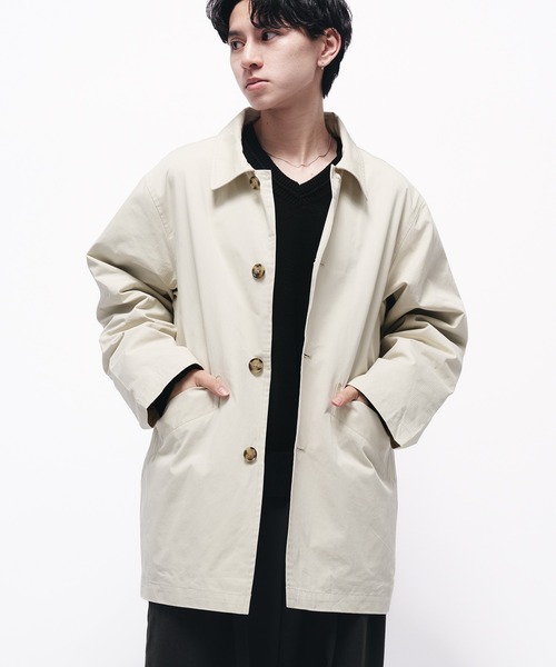 Adoon plain(アドーンプレーン)の「TWILL DART HALF COAT / ツイルダーツハーフコート/ブルゾン(ダウンジャケット/コート・メンズ・ライトカーキ/アイボリー・MEDIUM/LARGE)」の3枚目の写真