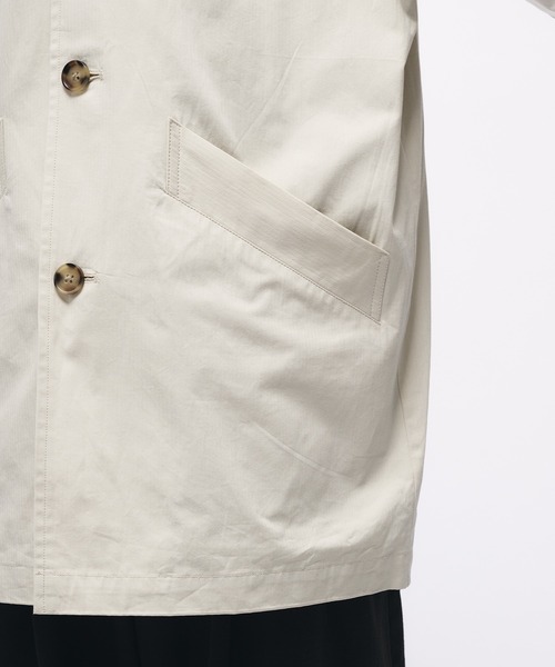 Adoon plain(アドーンプレーン)の「TWILL DART HALF COAT / ツイルダーツハーフコート/ブルゾン(ダウンジャケット/コート・メンズ・ライトカーキ/アイボリー・MEDIUM/LARGE)」の13枚目の写真