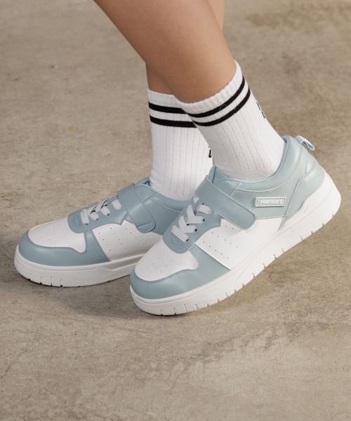 PINKHUNT(ピンクハント)の「PINKHUNT ピンクハント 配色スニーカー 0408(スニーカー・キッズ・ホワイト/ライトブルー・M size/L size/S size)」の2枚目の写真