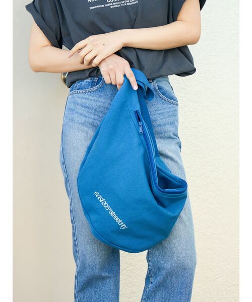 Ungrid（アングリッド）の「【WEB限定】ロゴショルダーバッグ（ハンドバッグ・レディース・レッド/オフホワイト/ブルー/チャコールグレー・FREE）」の5枚目の写真