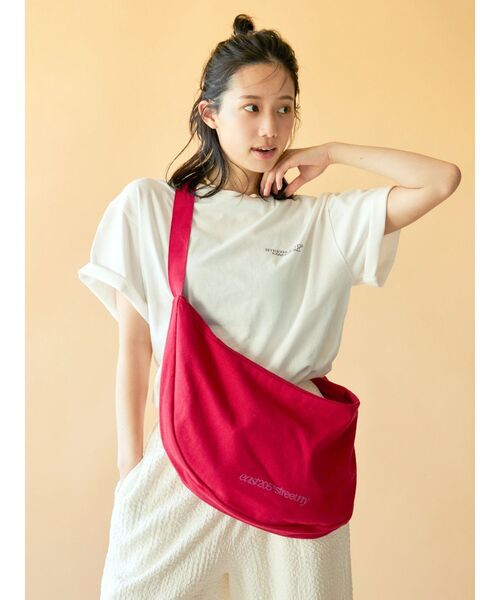 Ungrid（アングリッド）の「【WEB限定】ロゴショルダーバッグ（ハンドバッグ・レディース・レッド/オフホワイト/ブルー/チャコールグレー・FREE）」の8枚目の写真
