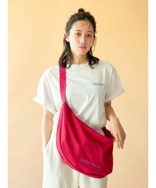 Ungrid（アングリッド）の「【WEB限定】ロゴショルダーバッグ（ハンドバッグ・レディース・レッド/オフホワイト/ブルー/チャコールグレー・FREE）」の9枚目の写真