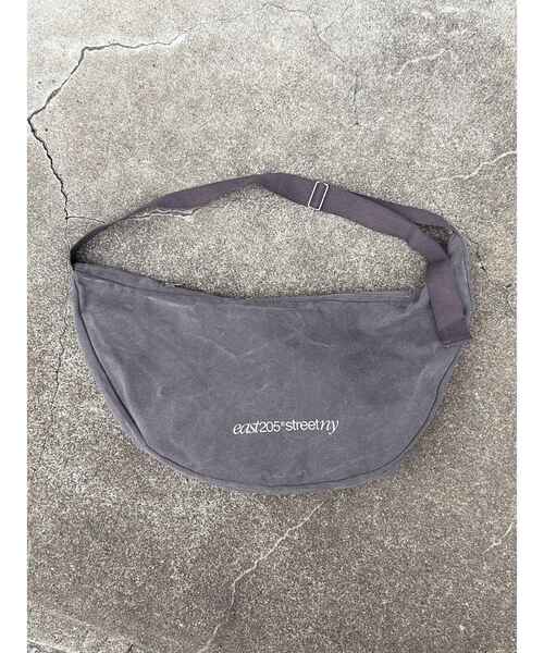 Ungrid（アングリッド）の「【WEB限定】ロゴショルダーバッグ（ハンドバッグ・レディース・レッド/オフホワイト/ブルー/チャコールグレー・FREE）」の17枚目の写真