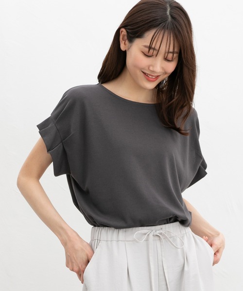 Honeys（ハニーズ）の「【ハニさら・接触冷感・吸水速乾・ＵＶカット】袖タックＴシャツ（Tシャツ/カットソー・レディース・オレンジ/スミクロ/オフホワイト/ブルー/グレイッシュベージュ/ブラック/ブルーグリーン/イエロー系その他/ライトブラウン・3L/L/LL/M/S）」の19枚目の写真