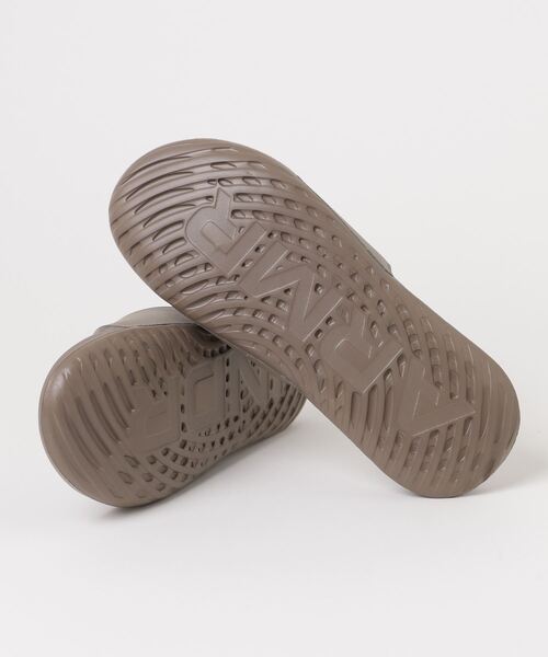UNDER ARMOUR(アンダーアーマー)の「アンダーアーマー UAイグナイト セレクト(サンダル・メンズ・ブラウン・28.0cm/25.0cm/26.0cm/27.0cm)」の2枚目の写真