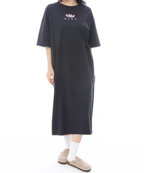 RVCA(ルーカ)の「RVCA レディース MAXI TEE DRESS ワンピース 【2025年春夏モデル】/ルーカバックプリントTシャツワンピース(ワンピース・レディース・ブラック/ホワイト・SMALL/MEDIUM/LARGE)」の12枚目の写真
