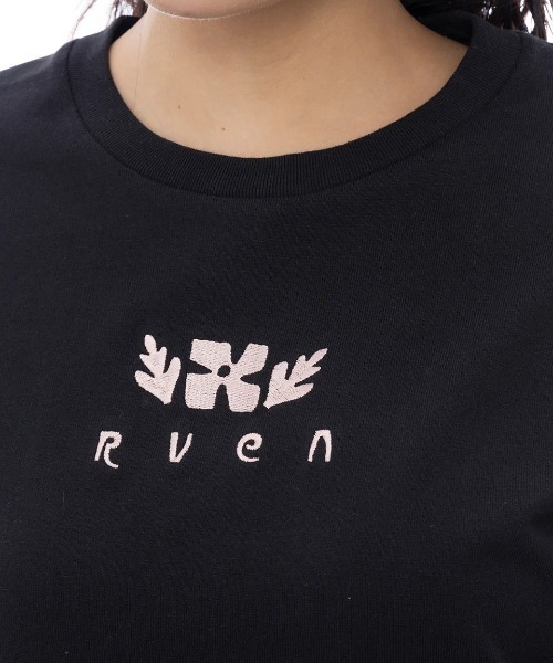RVCA(ルーカ)の「RVCA レディース MAXI TEE DRESS ワンピース 【2025年春夏モデル】/ルーカバックプリントTシャツワンピース(ワンピース・レディース・ブラック/ホワイト・SMALL/MEDIUM/LARGE)」の13枚目の写真