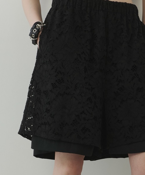 AIVER（アイバー）の「AIVER　コードレースレイヤードバギーショートパンツ（その他パンツ・メンズ・ホワイト×ブラック/ブラック・LARGE/MEDIUM/SMALL）」の15枚目の写真