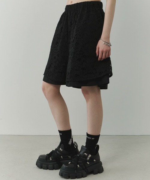 AIVER（アイバー）の「AIVER　コードレースレイヤードバギーショートパンツ（その他パンツ・メンズ・ホワイト×ブラック/ブラック・LARGE/MEDIUM/SMALL）」の11枚目の写真