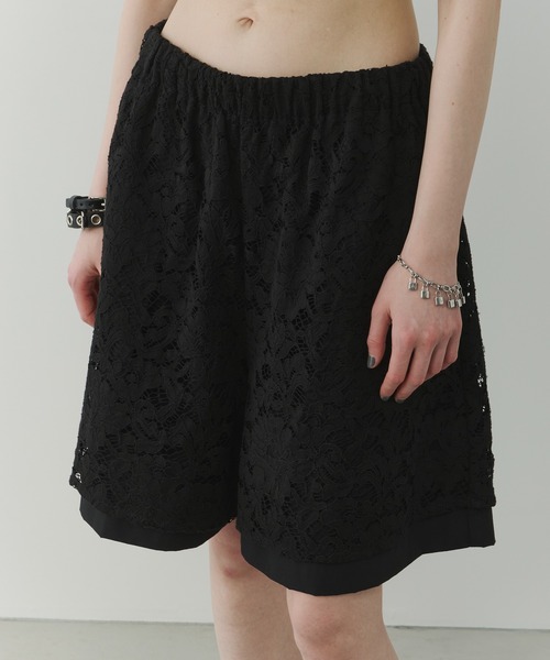 AIVER（アイバー）の「AIVER　コードレースレイヤードバギーショートパンツ（その他パンツ・メンズ・ホワイト×ブラック/ブラック・LARGE/MEDIUM/SMALL）」の14枚目の写真