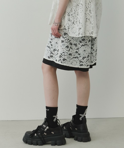 AIVER（アイバー）の「AIVER　コードレースレイヤードバギーショートパンツ（その他パンツ・メンズ・ホワイト×ブラック/ブラック・LARGE/MEDIUM/SMALL）」の6枚目の写真