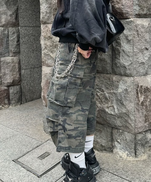 KsG（ケーエスジー）の「ミリタリーミッドレングスポケットカーゴパンツ（カーゴパンツ・レディース・ブラック・SMALL/MEDIUM/LARGE）」の2枚目の写真