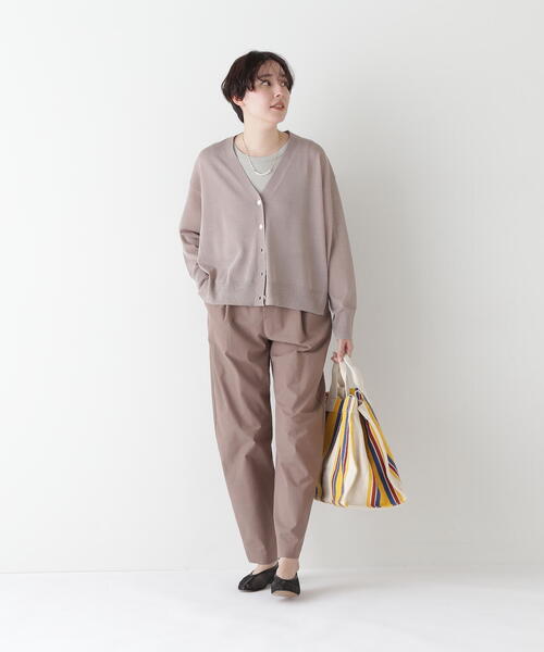 human woman（ヒューマンウーマン）の「◆【ウォッシャブル】シアーハイゲージ長袖カーディガン（カーディガン/ボレロ・レディース・ベージュ系その他2/ピンク/イエロー/ネイビー・MEDIUM）」の8枚目の写真