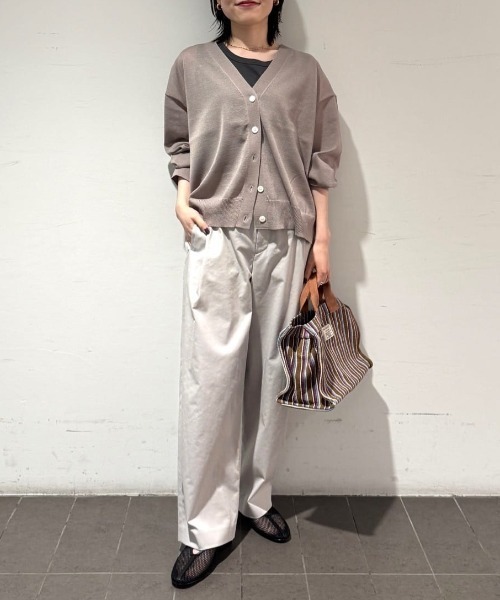 human woman（ヒューマンウーマン）の「◆【ウォッシャブル】シアーハイゲージ長袖カーディガン（カーディガン/ボレロ・レディース・ベージュ系その他2/ピンク/イエロー/ネイビー・MEDIUM）」の6枚目の写真