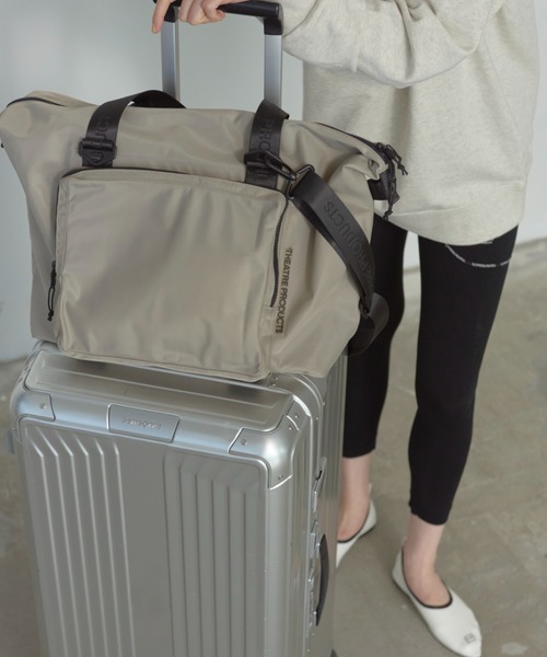 THEATRE PRODUCTS(シアタープロダクツ)の「ナイロンツイル2wayショルダーバッグL/キャリーオンバッグ / 旅行バッグ(ショルダーバッグ・レディース・ブラック/グレー・FREE)」の1枚目の写真
