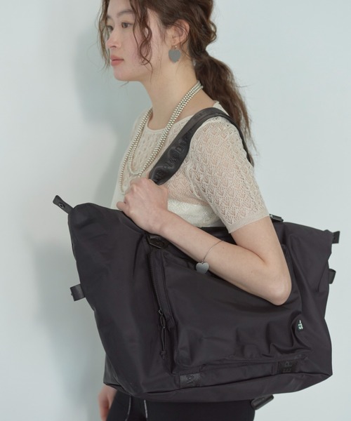 THEATRE PRODUCTS(シアタープロダクツ)の「ナイロンツイル2wayショルダーバッグL/キャリーオンバッグ / 旅行バッグ(ショルダーバッグ・レディース・ブラック/グレー・FREE)」の12枚目の写真