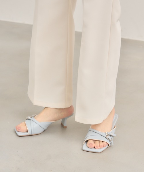 NEUNA（ヌナ）の「バイカラーベルトサンダル（サンダル・レディース・アイボリー/ブラック/ライトブルー・37/38/39）」の19枚目の写真