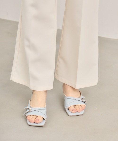 NEUNA（ヌナ）の「バイカラーベルトサンダル（サンダル・レディース・アイボリー/ブラック/ライトブルー・37/38/39）」の16枚目の写真