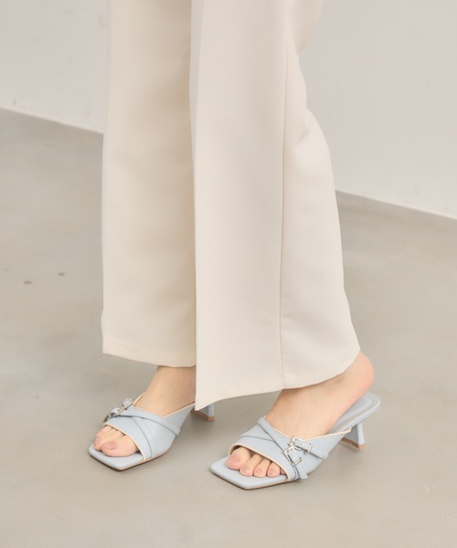 NEUNA（ヌナ）の「バイカラーベルトサンダル（サンダル・レディース・アイボリー/ブラック/ライトブルー・37/38/39）」の17枚目の写真