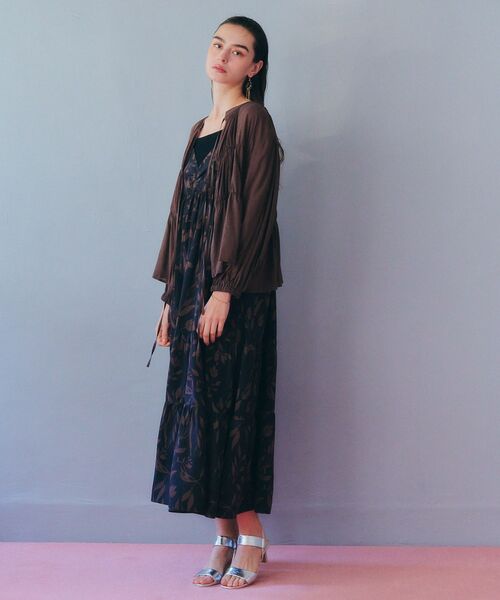 YECCA VECCA（イェッカヴェッカ）の「リボンデザインシアーブラウス（シャツ/ブラウス・レディース・ブラック/オフホワイト/ブラウン・FREE）」の17枚目の写真