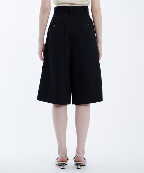 PUBLIC TOKYO(パブリックトウキョウ)の「ワークステッチハーフパンツ(その他パンツ・レディース・ブラック/ホワイト・1/2)」の18枚目の写真