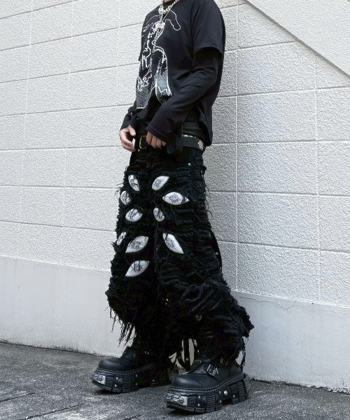 UNIZ（ユニズ）の「【UNIZ】White Eyes Pants / 【ユニズ】ホワイトアイズダメージワイドデニムパンツ（デニムパンツ・メンズ・ブラック・M/L）」の22枚目の写真