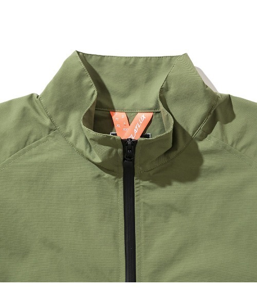 Kinetics（キネティクス）の「FLATLUX Sierra Designs x FLATLUX - Fabric Jacket (フラットラックス シエラデザイン x フラットラックス - ファブリック ジャケット)（マウンテンパーカー・メンズ・カーキ・X-LARGE）」の3枚目の写真