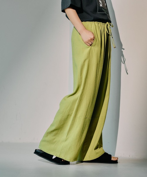 LEPSIM(レプシィム)の「リネンブレンドイージーパンツ 290899(その他パンツ・レディース・アイボリー/ブラウン/ブラック/イエロー・FREE)」の20枚目の写真