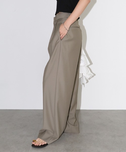 andme(アンドミー)の「2タックセミワイドロングパンツ(スラックス・レディース・ブラック/チャコールグレー/アッシュグレー・M/L)」の6枚目の写真