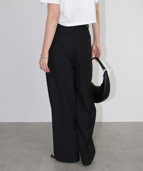 andme(アンドミー)の「2タックセミワイドロングパンツ(スラックス・レディース・ブラック/チャコールグレー/アッシュグレー・M/L)」の19枚目の写真