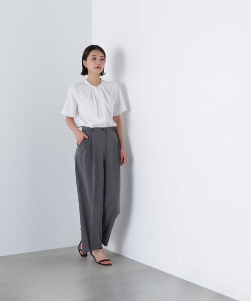 NATURAL BEAUTY BASIC（ナチュラルビューティーベーシック）の「◇フロントタックフレアスリーブブラウス（シャツ/ブラウス・レディース・ベージュ/ブルー/オフホワイト/ブラウン・MEDIUM/SMALL）」の6枚目の写真