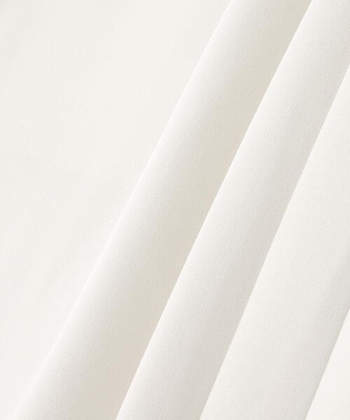 NATURAL BEAUTY BASIC（ナチュラルビューティーベーシック）の「◇フロントタックフレアスリーブブラウス（シャツ/ブラウス・レディース・ベージュ/ブルー/オフホワイト/ブラウン・MEDIUM/SMALL）」の13枚目の写真