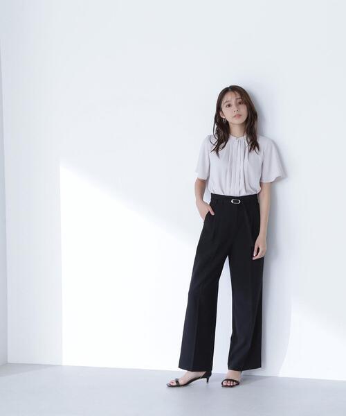 NATURAL BEAUTY BASIC（ナチュラルビューティーベーシック）の「◇フロントタックフレアスリーブブラウス（シャツ/ブラウス・レディース・ベージュ/ブルー/オフホワイト/ブラウン・MEDIUM/SMALL）」の10枚目の写真