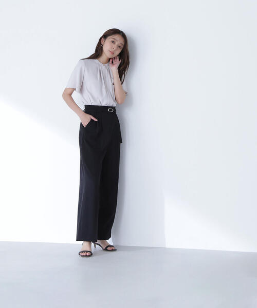 NATURAL BEAUTY BASIC（ナチュラルビューティーベーシック）の「◇フロントタックフレアスリーブブラウス（シャツ/ブラウス・レディース・ベージュ/ブルー/オフホワイト/ブラウン・MEDIUM/SMALL）」の19枚目の写真