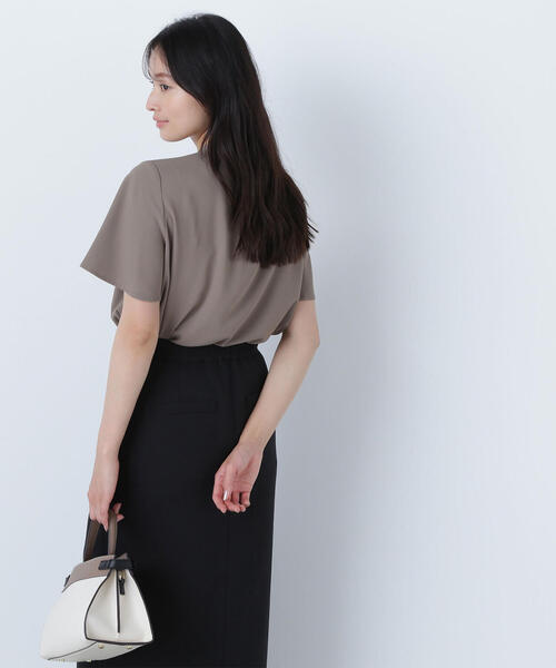 NATURAL BEAUTY BASIC(ナチュラルビューティーベーシック)の「◇フロントタックフレアスリーブブラウス(シャツ/ブラウス・レディース・ベージュ/ブルー/オフホワイト/ブラウン・MEDIUM/SMALL)」の22枚目の写真